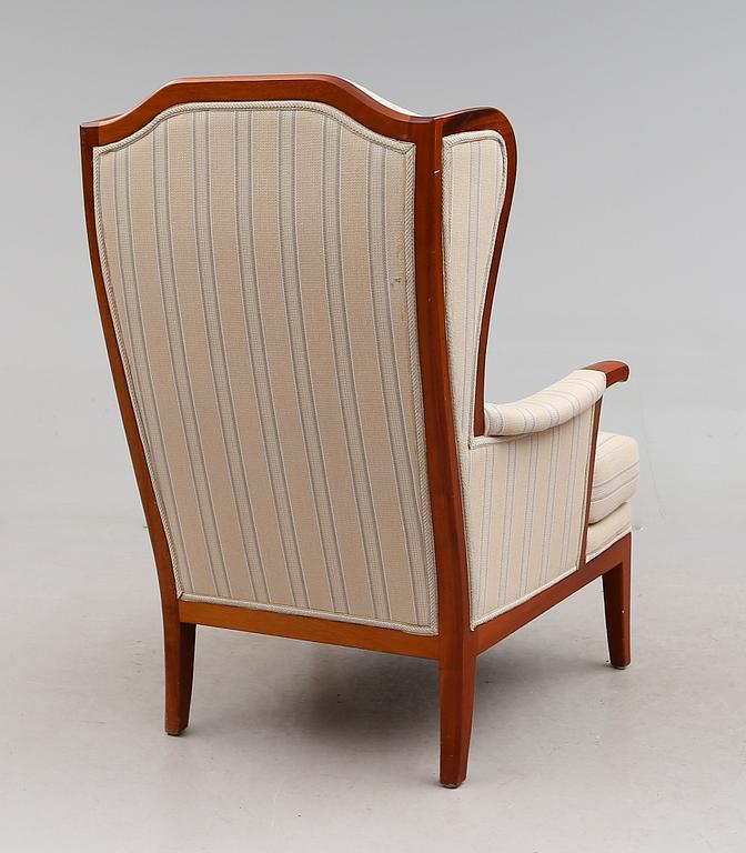 FÅTÖLJ, "Husfadern", Carl Malmsten, Jubileumsmodell 1988, nr 246, AB O.H Sjögren, 1900-talets andra hälft.