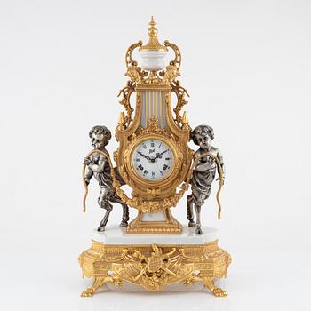 A Louis XVI-style mantel clock, Walt, Italy, contemporary manufacturing.