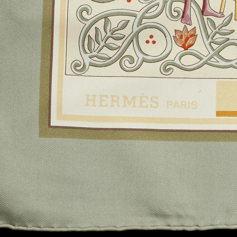 SCARF, siden, "www.hermes.com", design Christine Henry, Hermès, Paris.