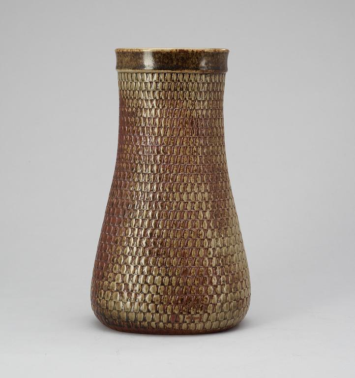 A Stig Lindberg stoneware vase, Gustavsberg Studio 1966.