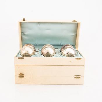 A Swedish set of 12 silver cups mark of K&E Carlson Gothenburg 1948, weight 382 grams.