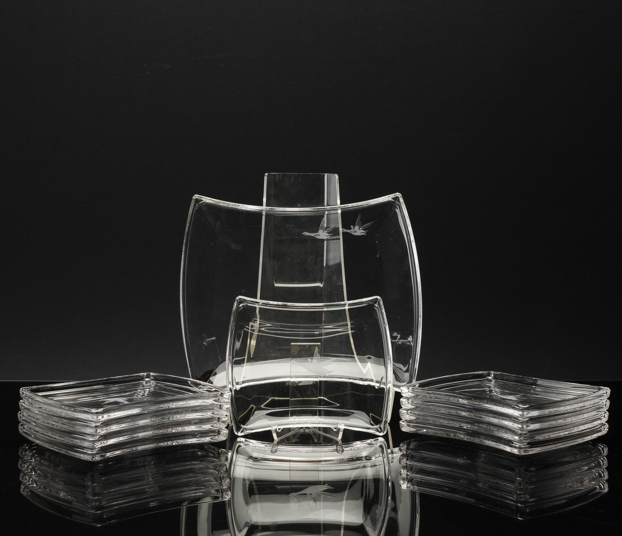FRUKTSERVIS, 19 delar, glas, Kosta, signerade.