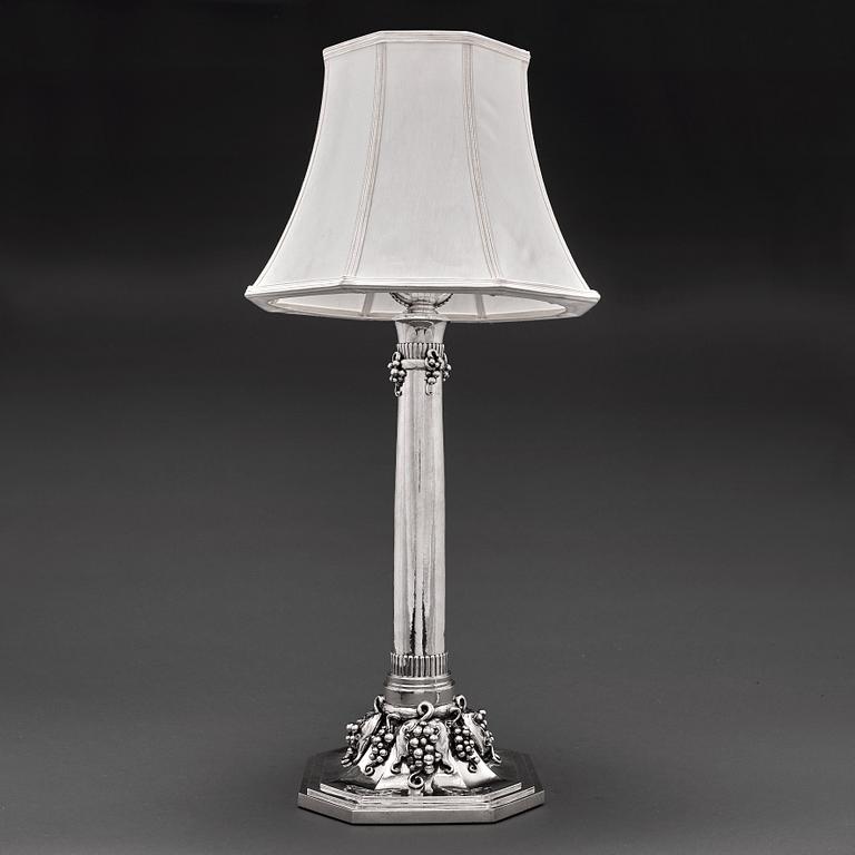 Evald Nielsen, an 830/1000 silver table lamp, Copenhagen 1927.