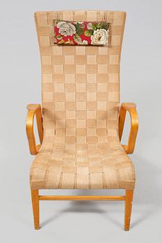 KARMFÅTÖLJ, omkring 1900-talets mitt.