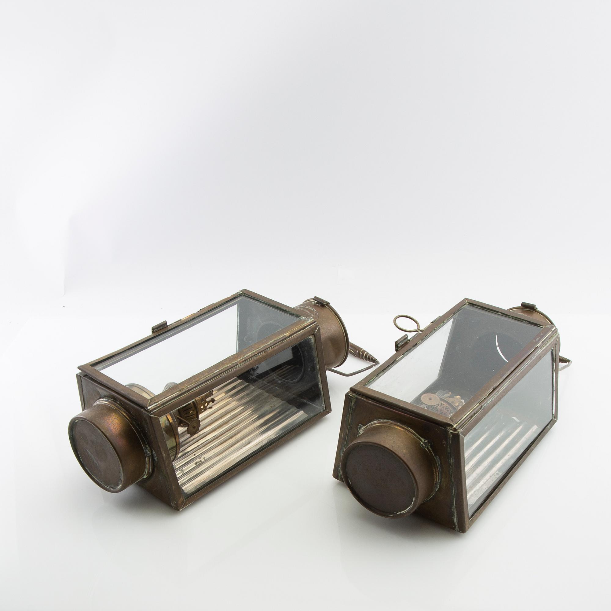 Skottlyktor ett par 1900-talets första hälft.