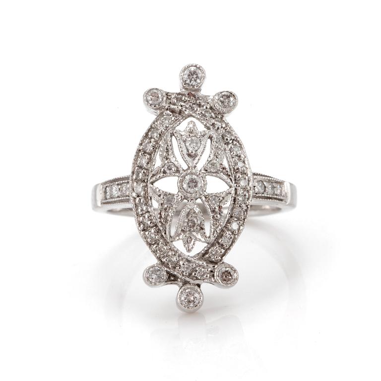 A ring set with round, brilliant-cut diamonds.