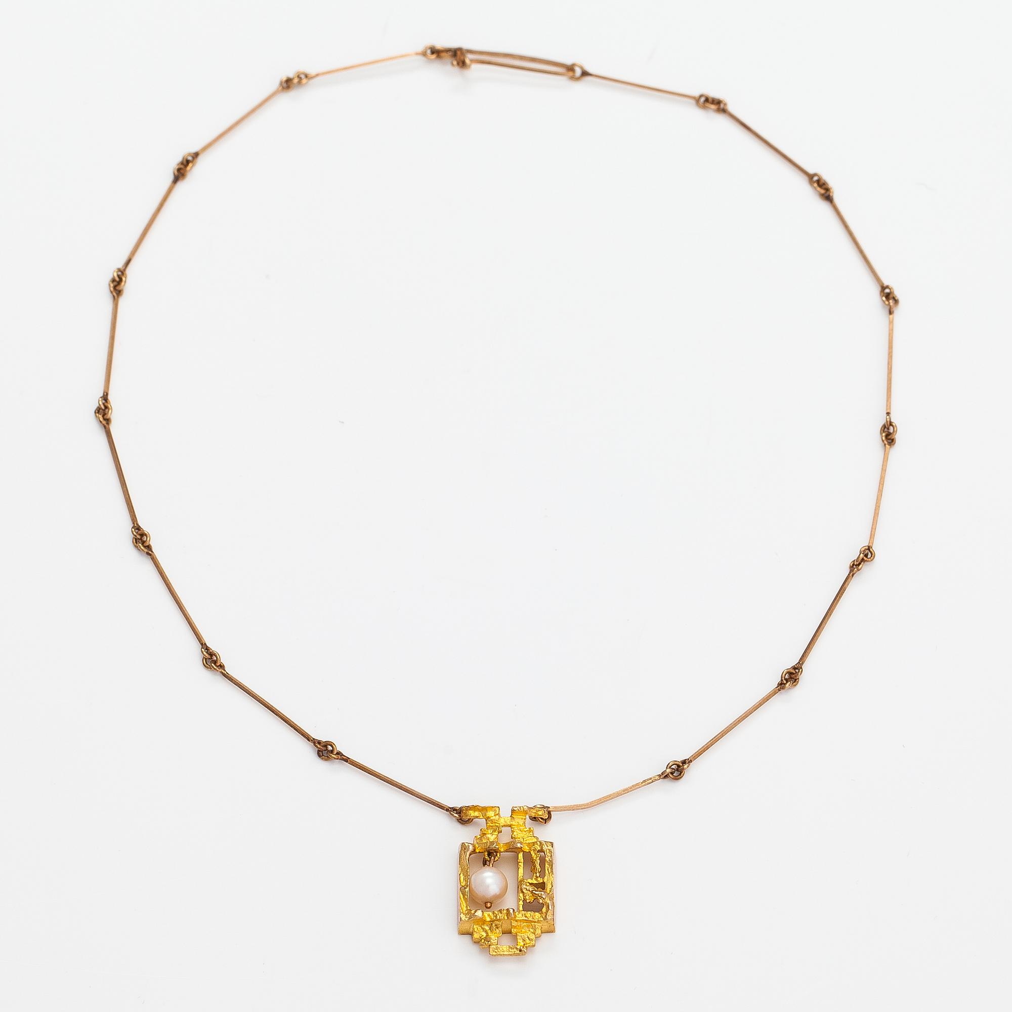 Björn Weckström, Halsband "Magisk pärla", 14K guld och odlad pärla. Lapponia 1967.