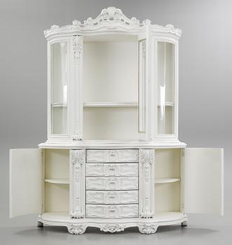 SKÄNK, barockstil, modern tillverkning.