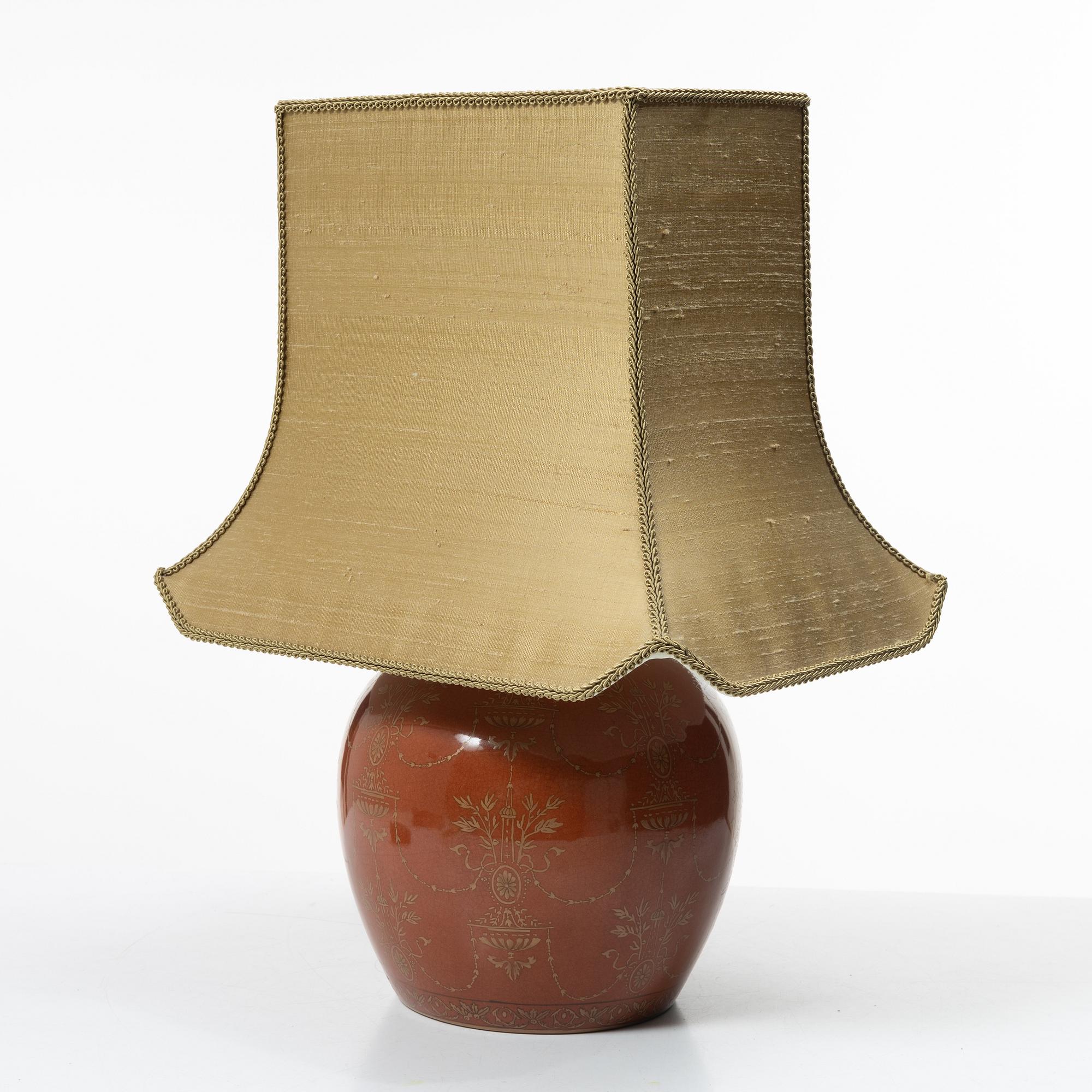 A porcelain table lamp, G&C, 20th/21st century.