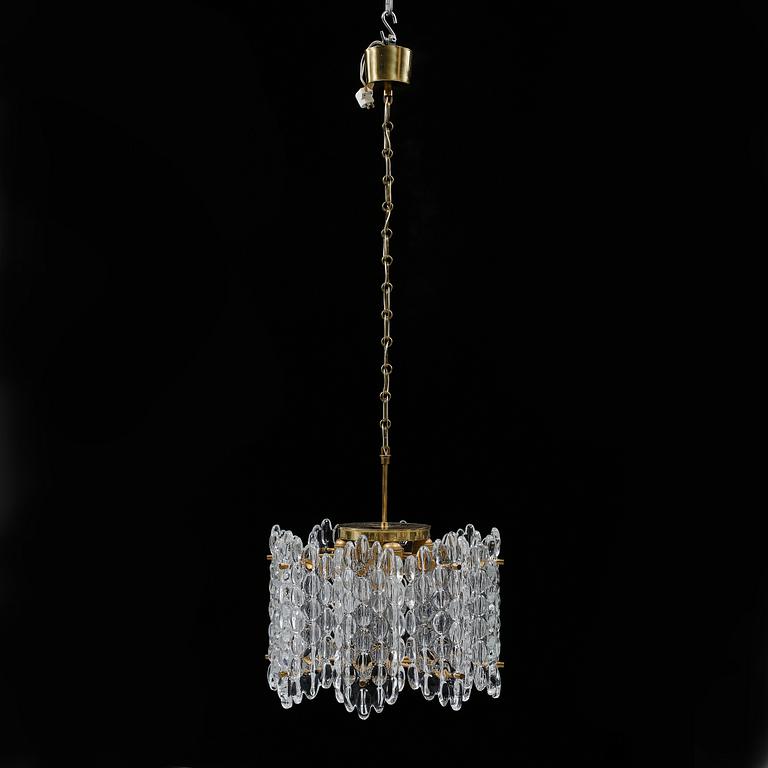 TAKLAMPA, Carl Fagerlund för Orrefors, 1900-talets andra hälft, höjd ca 45 cm (exklusiev kedja).