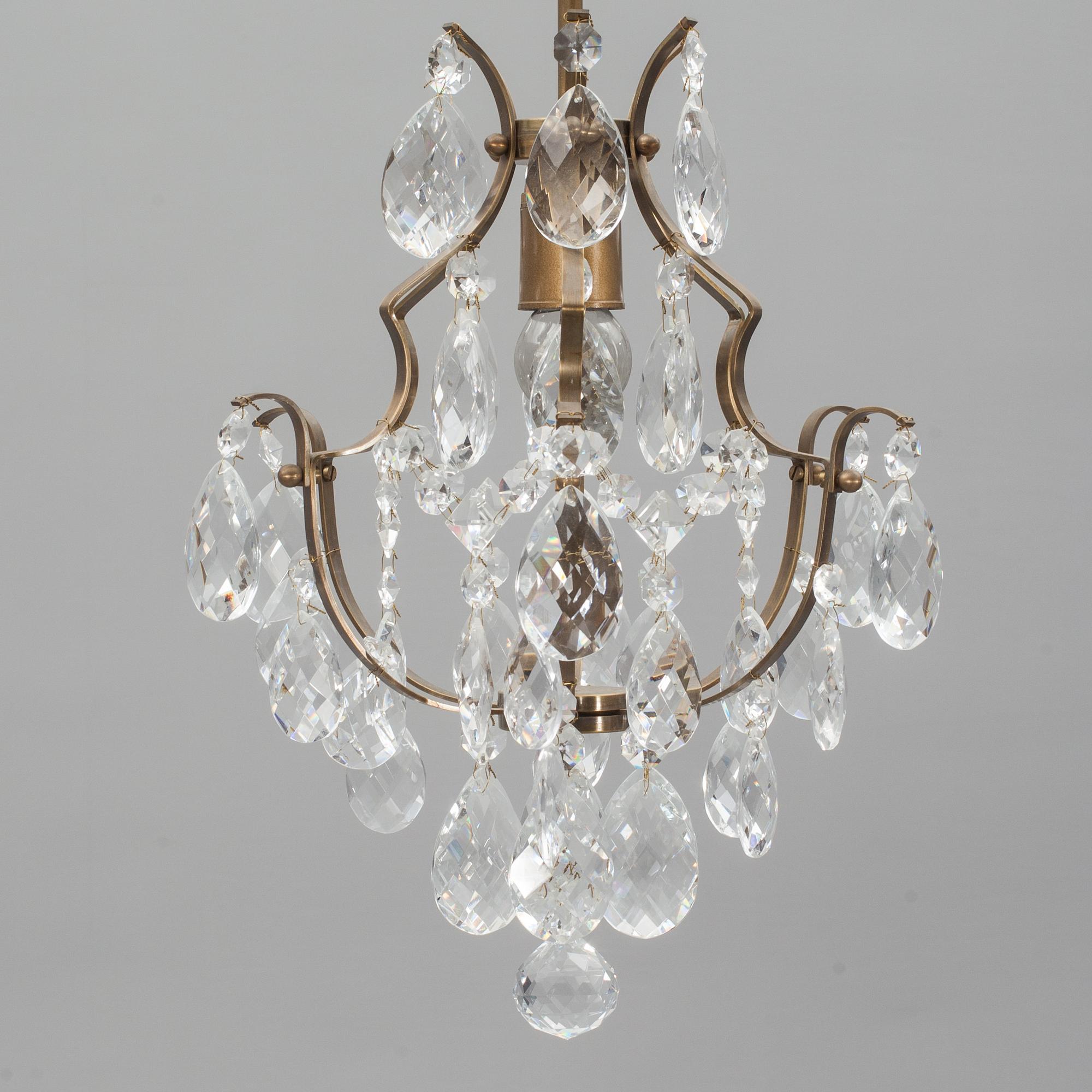 TAKLAMPA, rokokostil. 1900-talets slut.