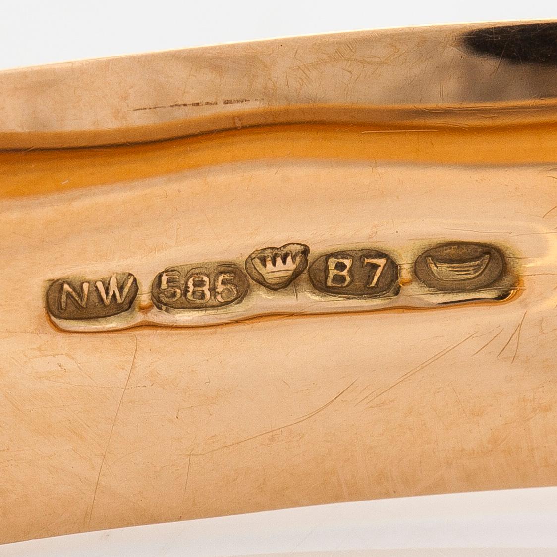 A 14K gold bangle, Westerback, Helsinki 1955.