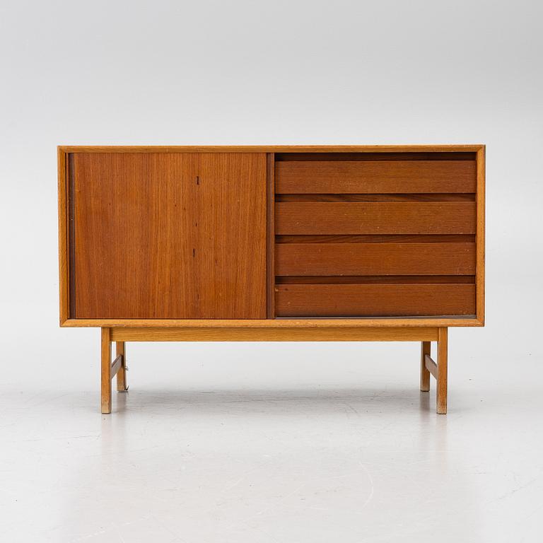 Sideboard, 1900-talets mitt.