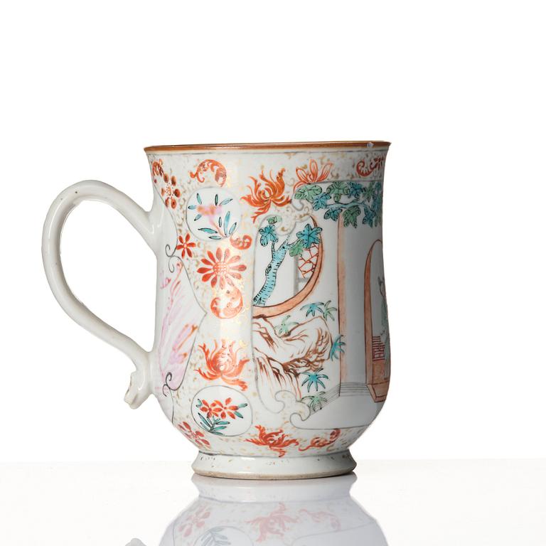 A famille rose mug, Qing dynasty, 18th Century.