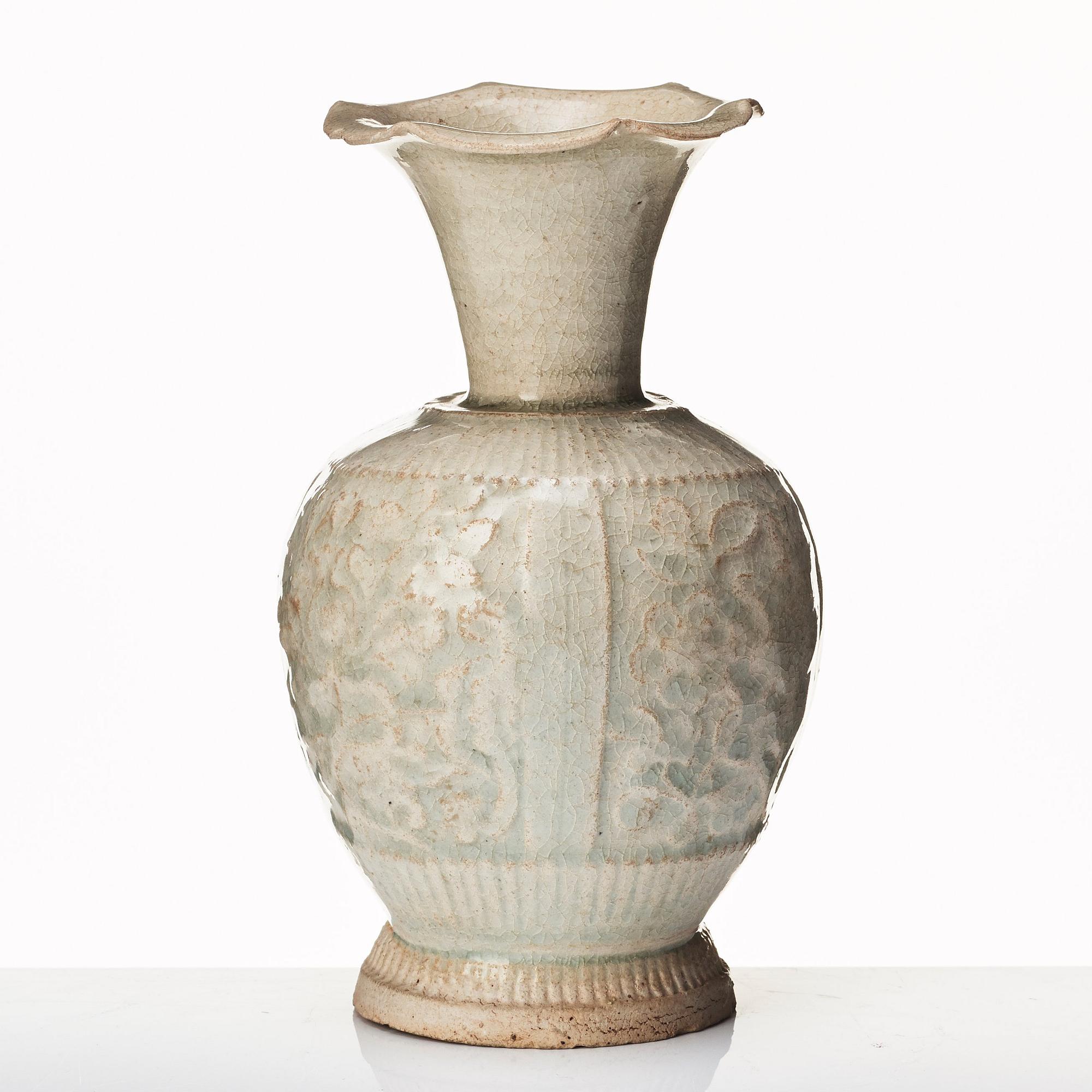 Vas, qinbaiporslin. Yuandynastin (1260-1368).