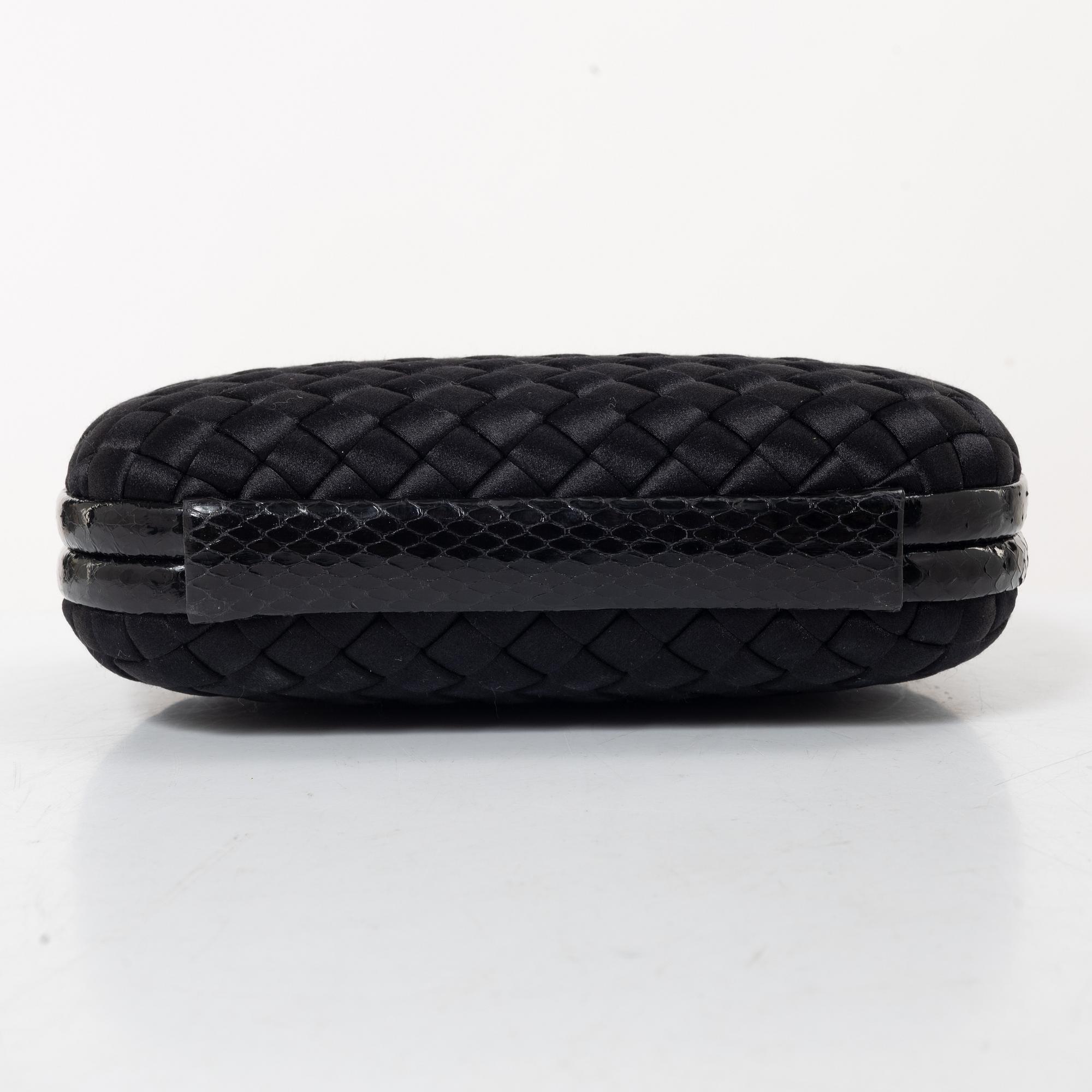 Bottega Veneta clutch, "Knot".