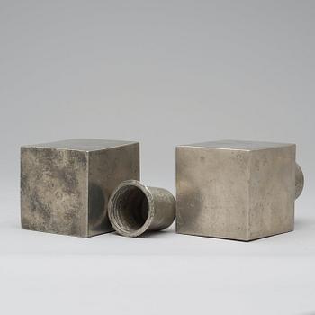 BRÄNNVINSPLUNTOR, två stycken, av Hans Wicksten (en märkt 1808), mästare i Västerås 1782-1810/14.