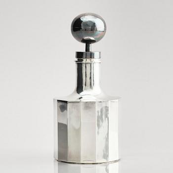Jan Ante Dahlstedts Silversmedja, a silver decanter with lid, Umeå, Sweden, 1966.