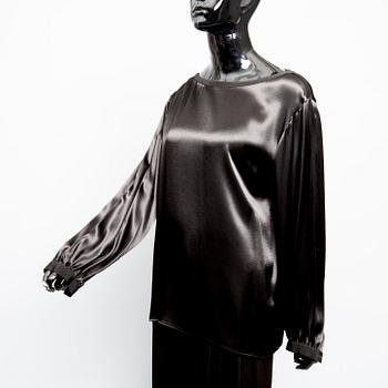 PUKU, kaksi osaa, Yves Saint Laurent.