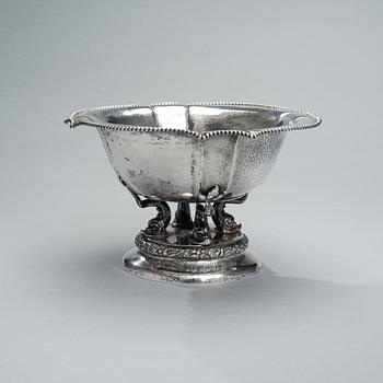 SKÅL, silver, nyklassicism, Axel Larson, Helsingborg 1924. Vikt 868 g.