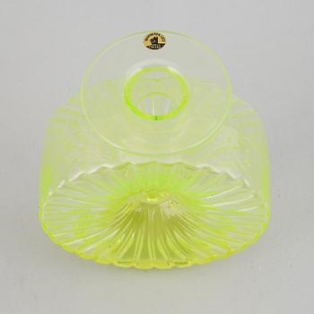 HELENA TYNELL, a sun glass bottle for Riihimäen Lasi Oy. In production 1964-1974.