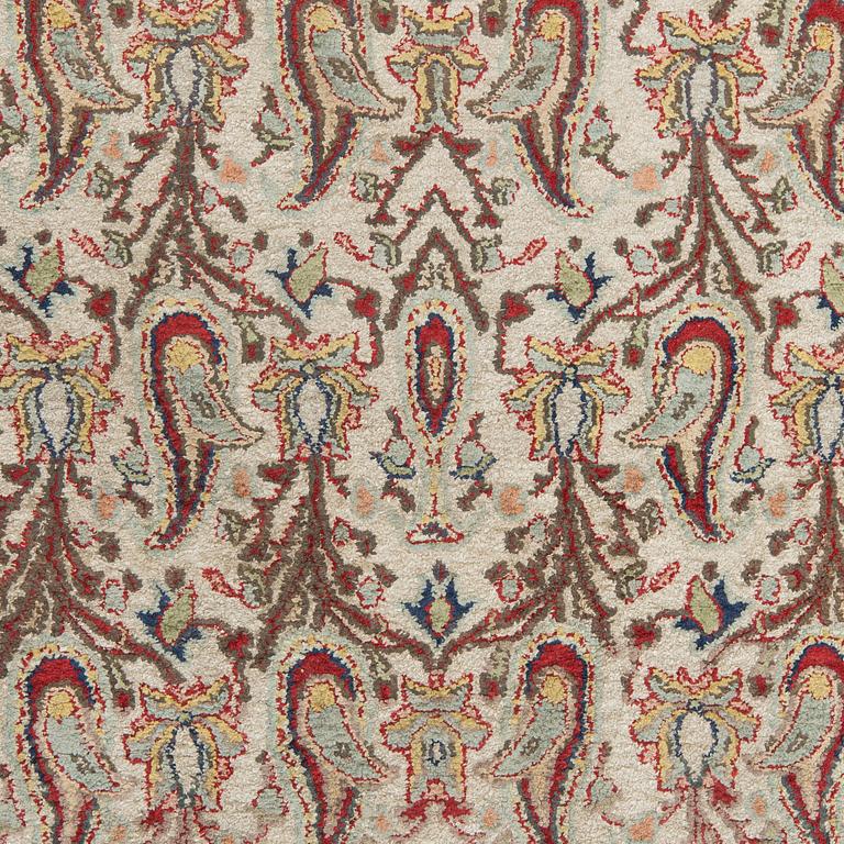 A silk runner, probably Turkey ca 284 x 99 cm.