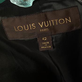 KAVAJ, Louis Vuitton, storlek 42.