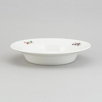 A 19th century 42-pcs porcelain dinner set, Berlin.