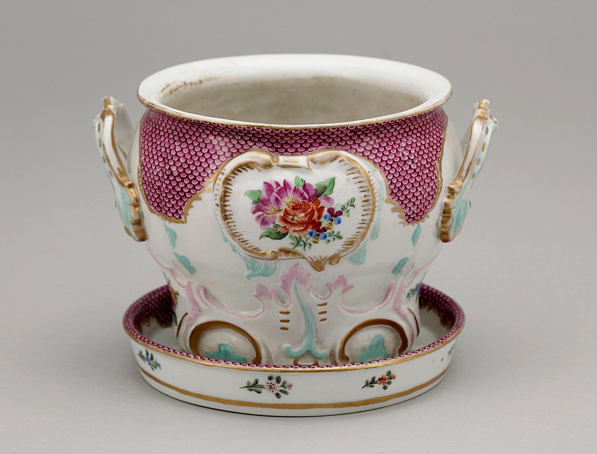 YTTERFODER MED FAT, porslin, Meissen-stil, 1900-talets första hälft.