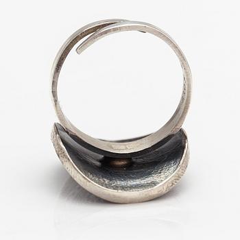 Jorma Laine, A silver ring "Chic". Turun Hopea, Turku.