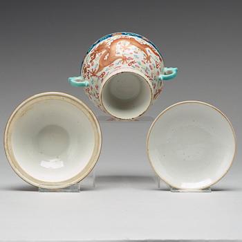 A pair of warmer pots with cover and liners, Qing dynasty, Guangxu (1875-1908).