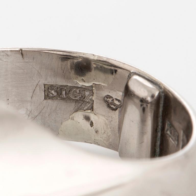 SIGURD PERSSON RING, 18K white gold with old cut diamonds.