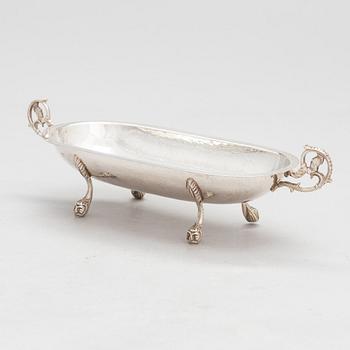 A sterling silver bowl, USA, turn of the 21st century.