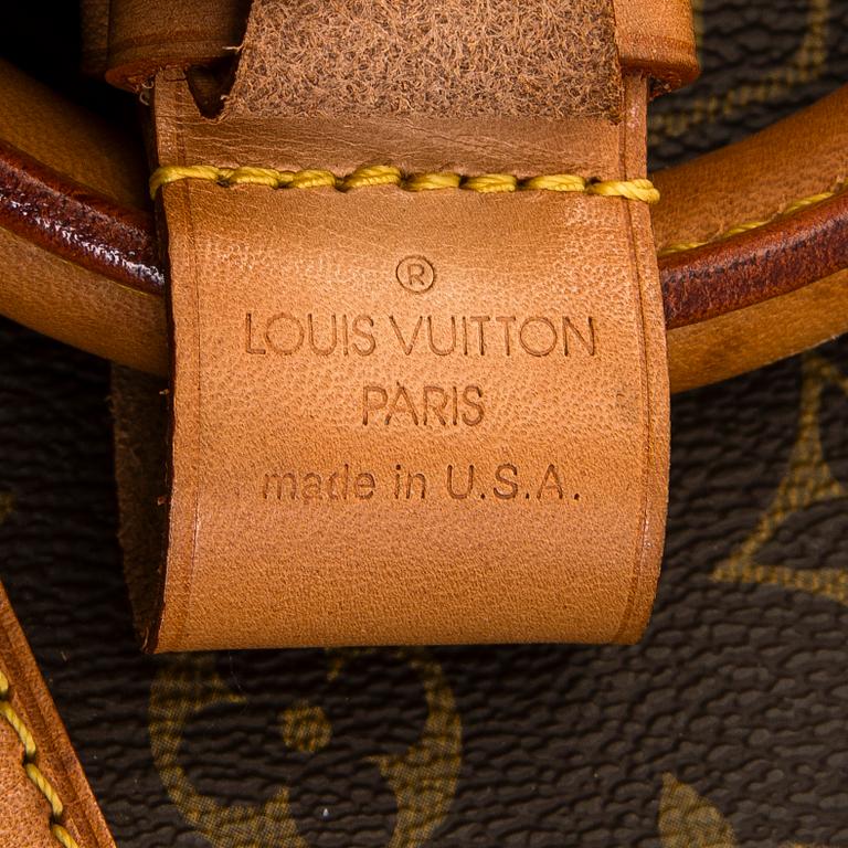 Louis Vuitton, a Monogram Canvas 'Keepall 55 Bandoulière' weekend bag.