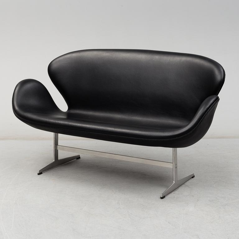 A 'Svanen' sofa by Arne Jacobsen for Fritz Hansen, Denmark, 2001.