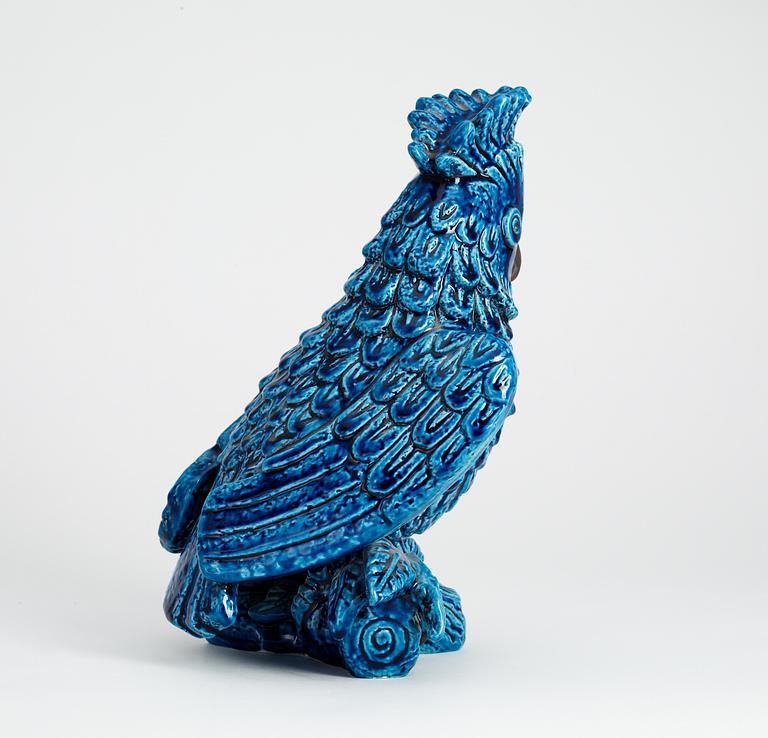 A Gunnar Nylund stoneware figure of a cockatoo, Rörstrand.