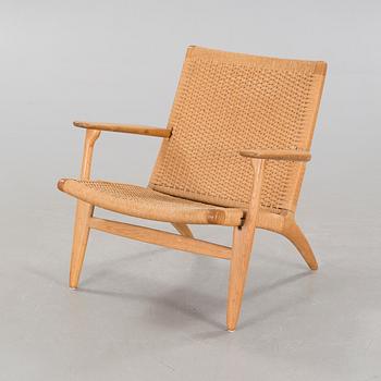 A lounge chair by Hans J Wegner, model "CH-25", for Carl Hansen & Son, Denmark, second half of the 20th century.