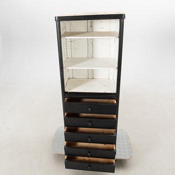 Shelf, 20th century.