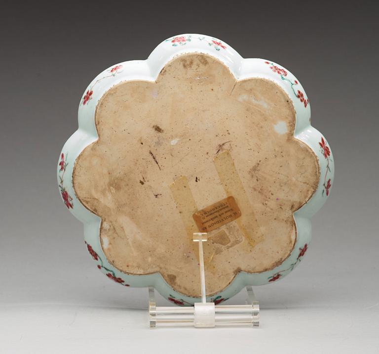 A flower shaped famille rose tray, Qing dynasty, Qianlong (1736-95).