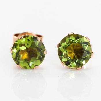 Earrings, 14K gold with peridots.
