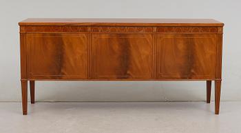 SIDEBOARD, 1900-talets första hälft.