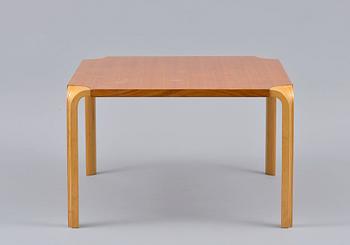 Alvar Aalto, X-JALKAINEN PÖYTÄ.