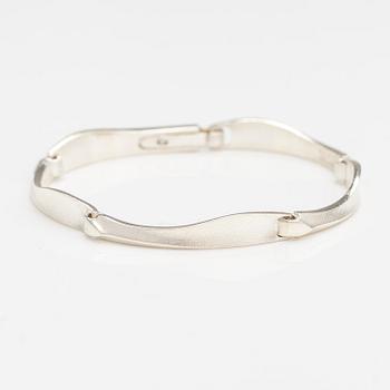 ZOLTAN POPOVITS, A stelring silver necklace "Acturus" and bracelet "Agena". Lapponia 2012.