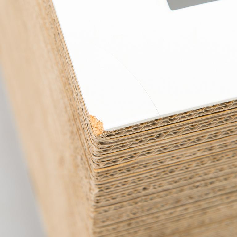 Frank Gehry, "Cube", 2 kpl, Easy Edge -sarja, Vitra. Sarja muotoiltu 1972.