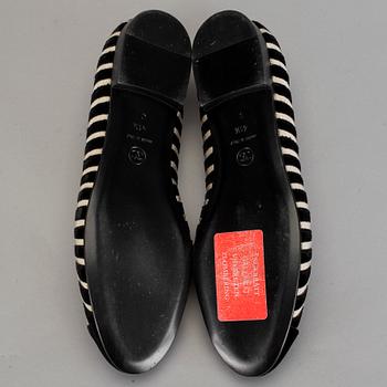 A pair of Chanel ballerina pumps, size, 41½.