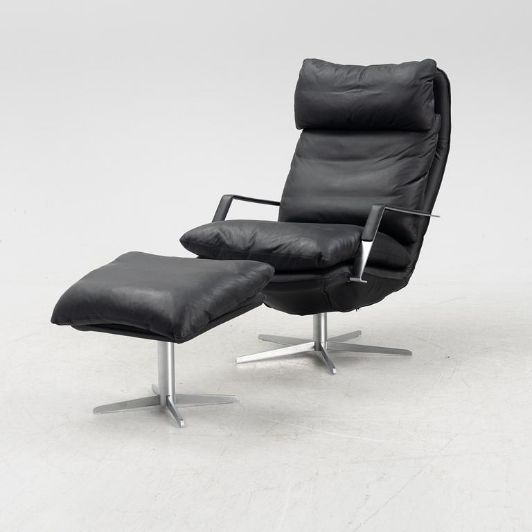 A leather 'SL 330' swivel chair and ottoman, Søren Lund, Denmark.