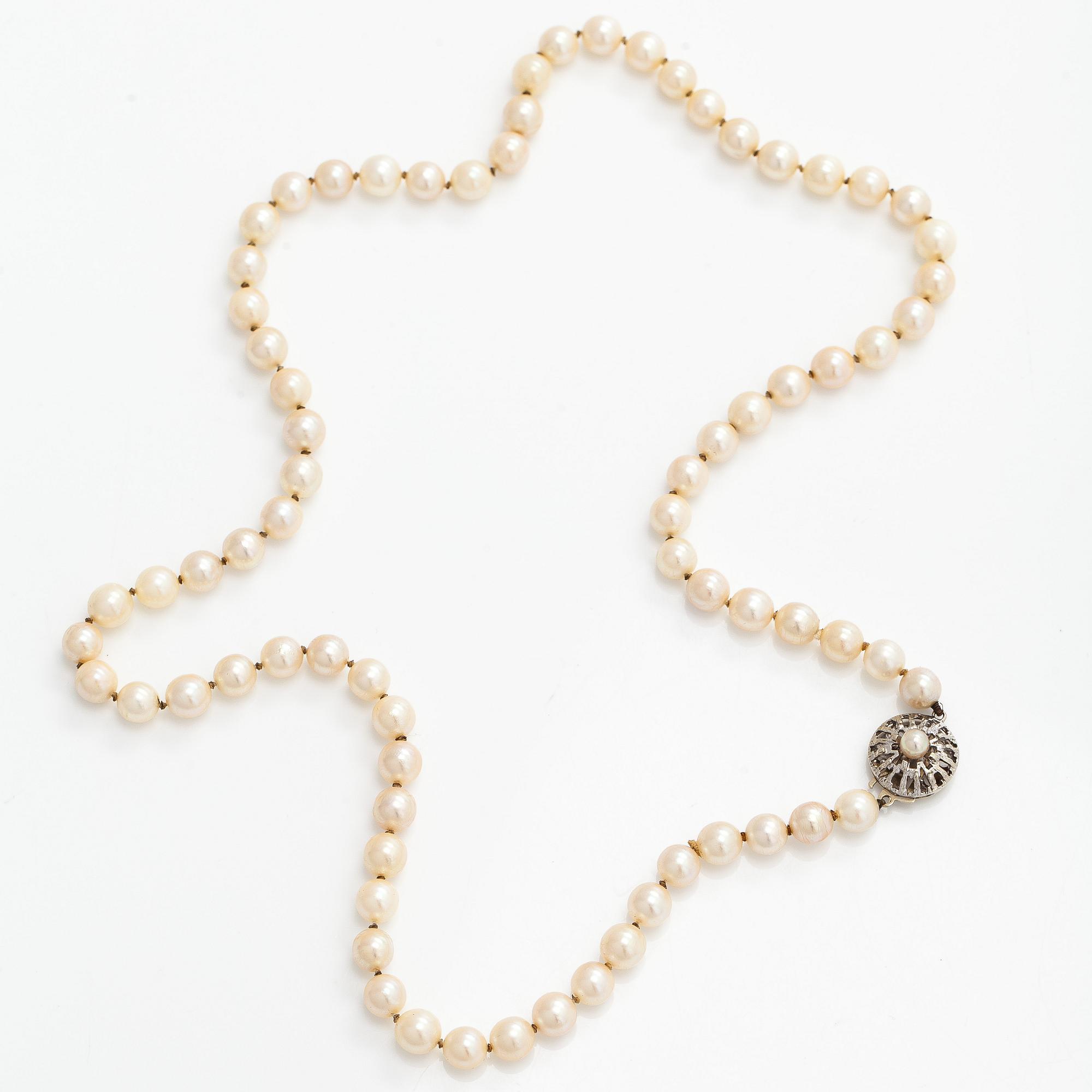 Pärlcollier, odlade pärlor, lås 18K vitguld.
