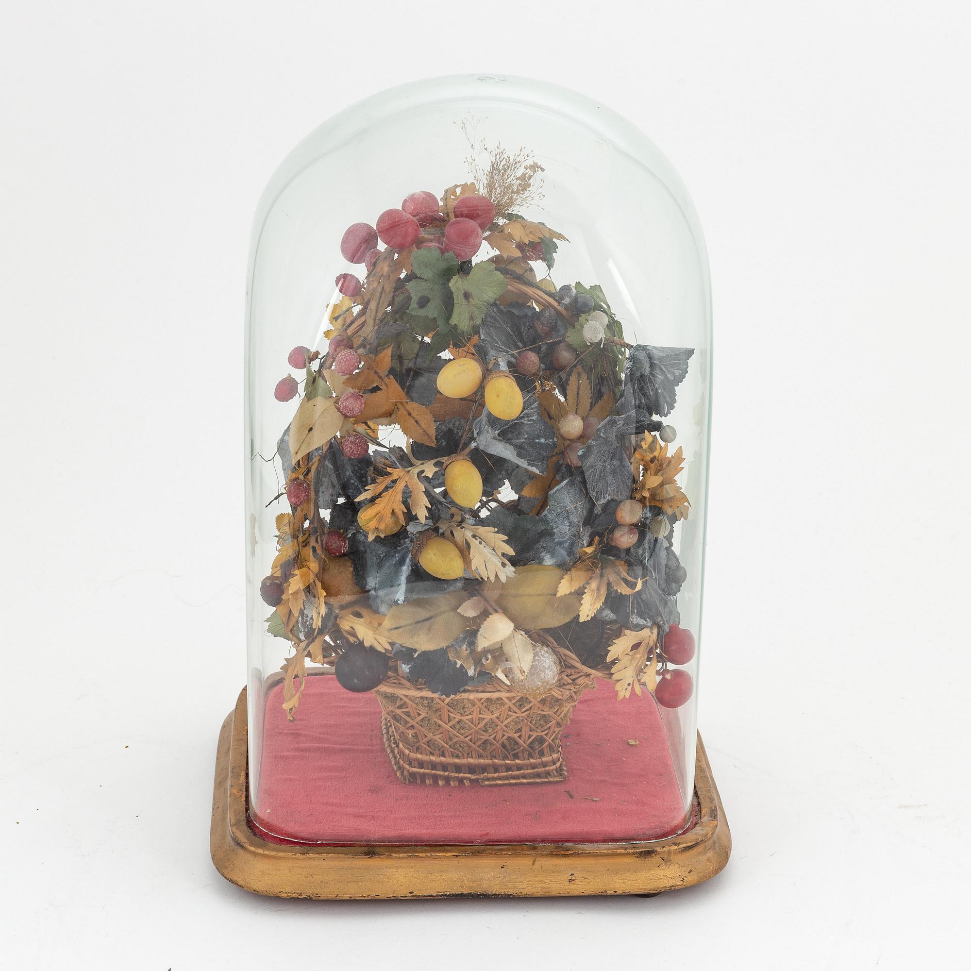 Bordsdekoration, omkring år 1900.