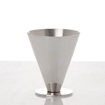 Wiwen Nilsson, a set of six sterling cocktail glasses, Lund 1933-50.