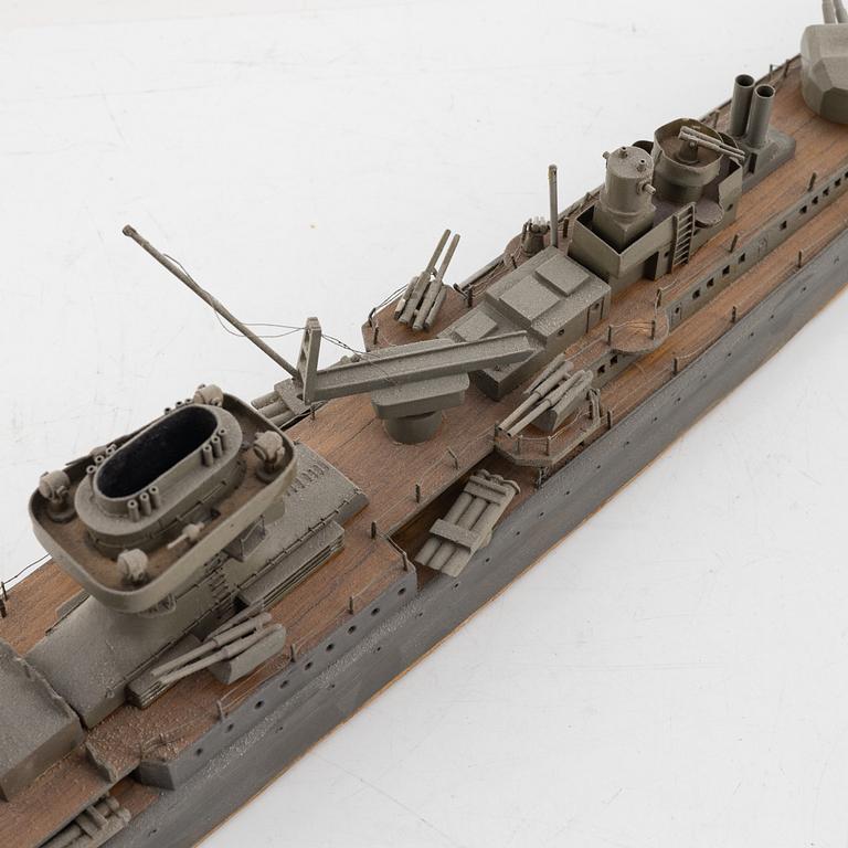 A model ship, 20th century.